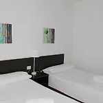 Flores Hotel